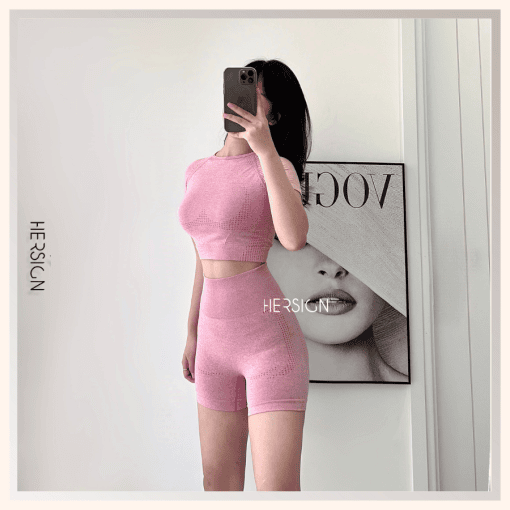 trend-doi-moi-thoi-trang-gym-nhung-doi-thay-nao
