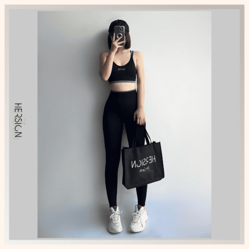all-black-phong-cach-toi-gian-nhung-khong-nham-chan