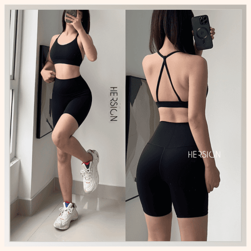 all-black-phong-cach-toi-gian-nhung-khong-nham-chan