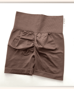 mocha-mousse-xu-huong-mau-sac-cua-nam-2025-hersign-co-gi
