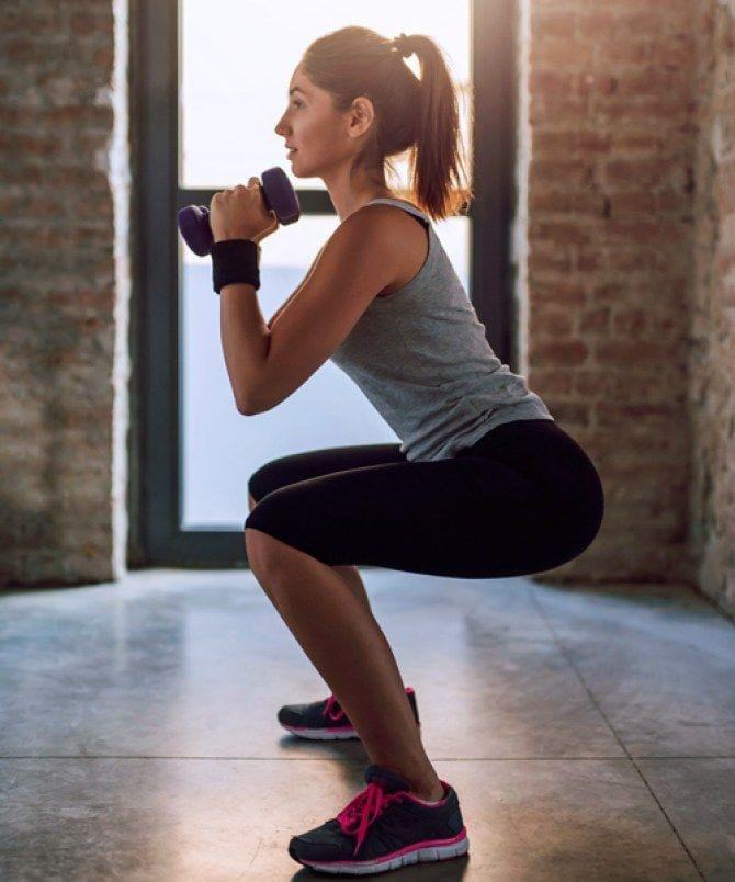 dau-dau-goi-sau-khi-squat-nguyen-nhan-va-cach-khac-phuc