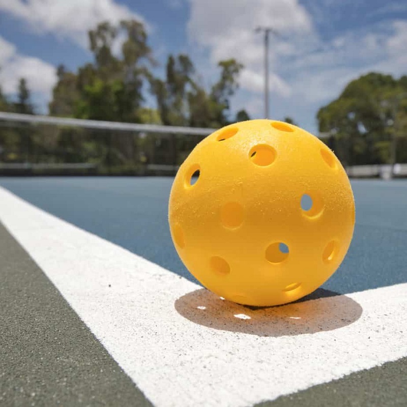 Bóng Pickleball sử dụng được bao lâu? Cách Chọn Bóng Đúng