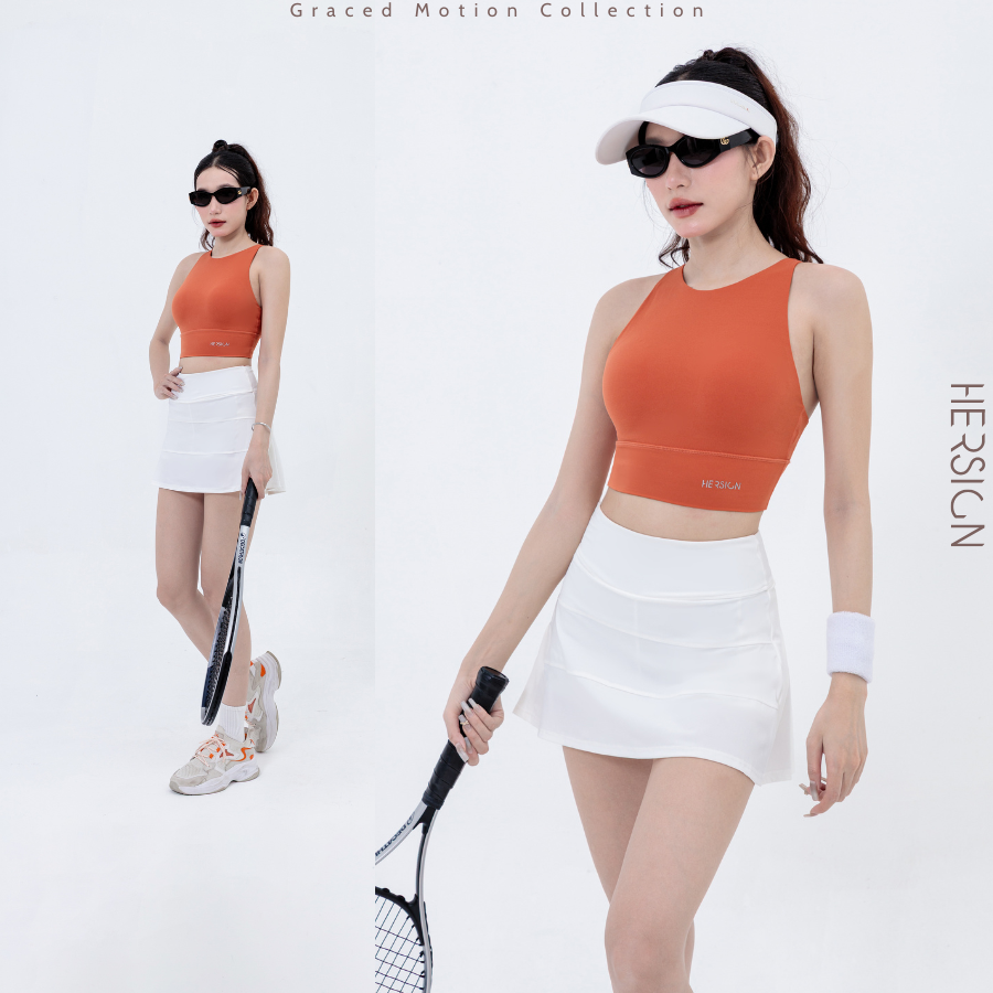 hersign-set-vay-tennis-nu-set-vay-the-thao-choi-cau-long-pickleball-nu-ao-bra-co-yem-smixb21v05b-bst-hersign-graced-motion-1